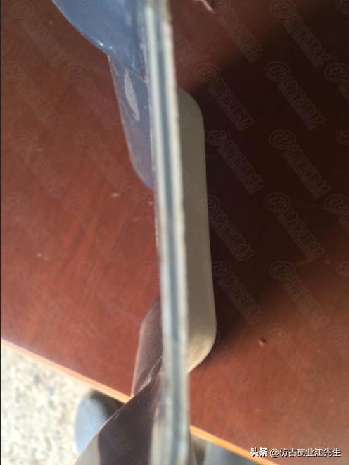 白底樹脂瓦質(zhì)量好？揭開各白底樹脂瓦的秘密，曝光真相，還原事實(shí)