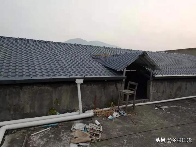 農(nóng)村自建房坡屋頂，用琉璃瓦還是樹脂瓦？看看內(nèi)行人的經(jīng)驗(yàn)分享
